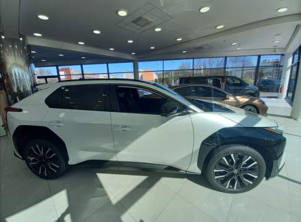 Toyota - bZ4X