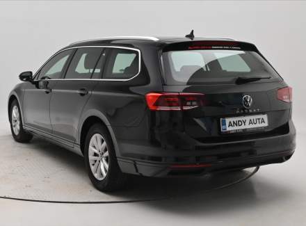 Volkswagen - Passat
