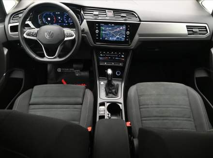 Volkswagen - Touran