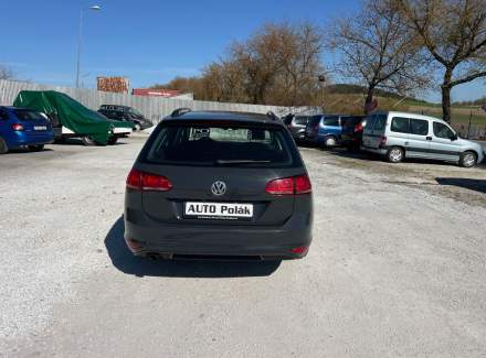Volkswagen - Golf