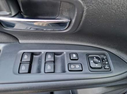 Mitsubishi - Outlander