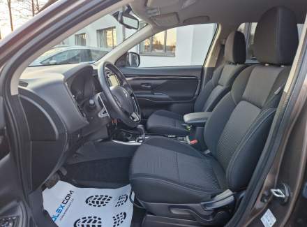 Mitsubishi - Outlander