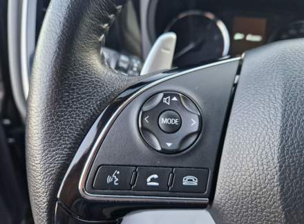 Mitsubishi - Outlander