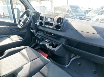 Mercedes-Benz - Sprinter