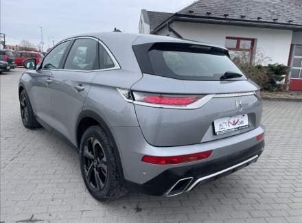DS Automobiles - DS7 Crossback