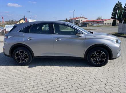 DS Automobiles - DS7 Crossback