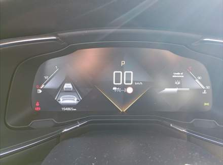 DS Automobiles - DS7 Crossback