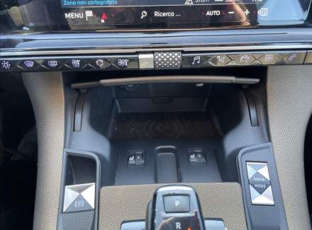 DS Automobiles - DS7 Crossback