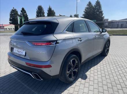 DS Automobiles - DS7 Crossback
