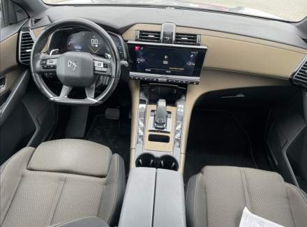 DS Automobiles - DS7 Crossback
