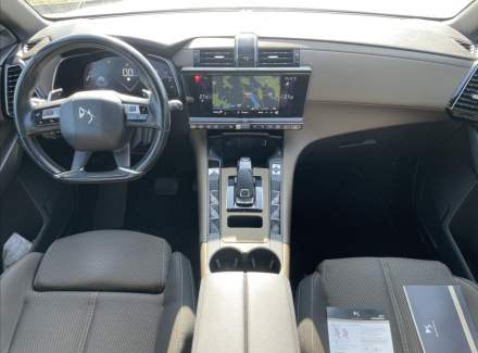 DS Automobiles - DS7 Crossback