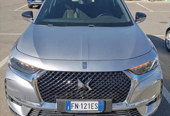 DS Automobiles - DS7 Crossback