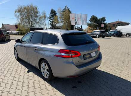 Peugeot - 308