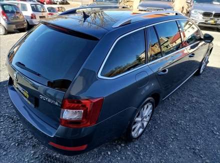 Škoda - Octavia