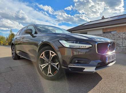 Volvo - V90