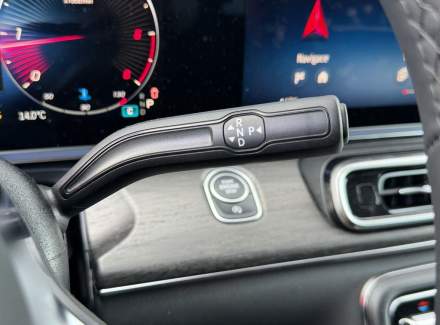 Mercedes-Benz - V-class
