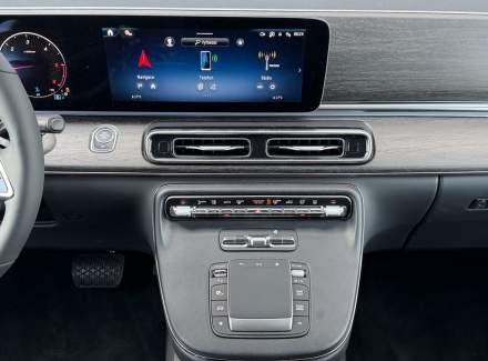 Mercedes-Benz - V-class