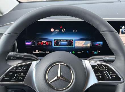Mercedes-Benz - V-class