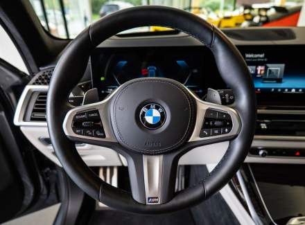 BMW - X7