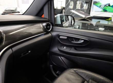 Mercedes-Benz - V-class