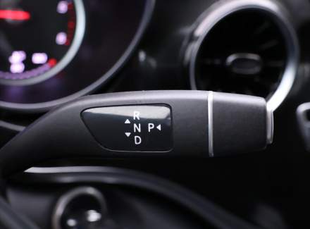 Mercedes-Benz - V-class