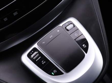 Mercedes-Benz - V-class