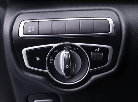 Mercedes-Benz - V-class