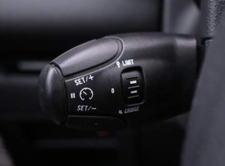 Peugeot - 5008