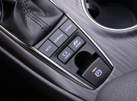 Toyota - Camry
