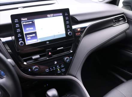 Toyota - Camry