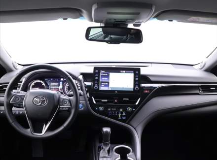 Toyota - Camry