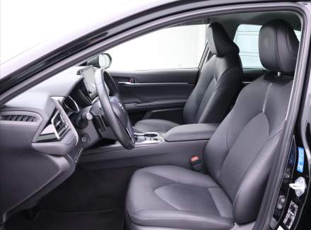 Toyota - Camry