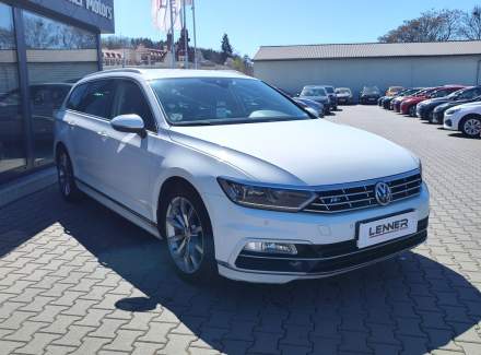 Volkswagen - Passat