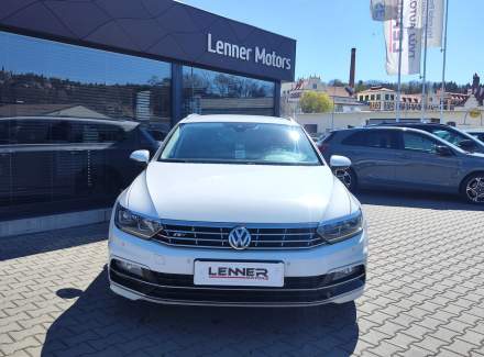 Volkswagen - Passat