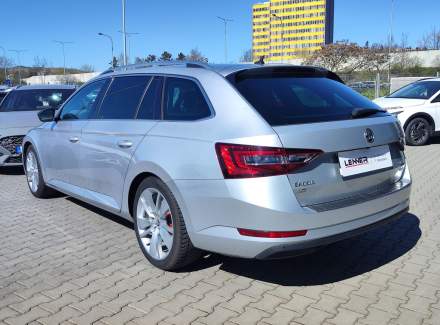 Škoda - Superb