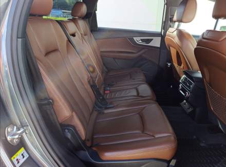 Audi - Q7