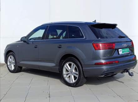 Audi - Q7