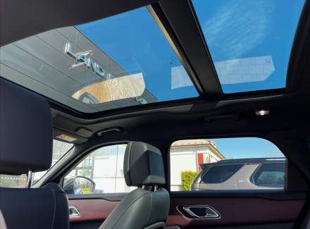 Land Rover - Range Rover Velar