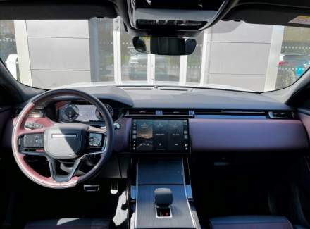Land Rover - Range Rover Velar