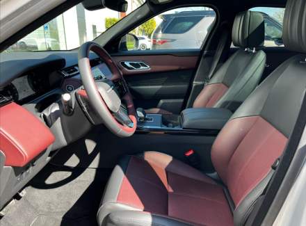 Land Rover - Range Rover Velar