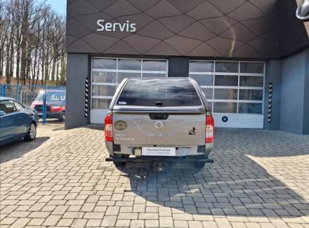 Nissan - Navara