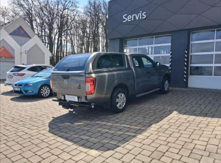Nissan - Navara