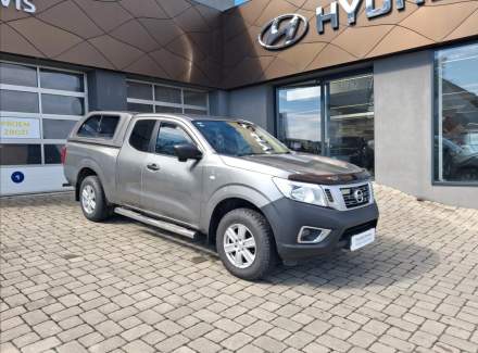 Nissan - Navara