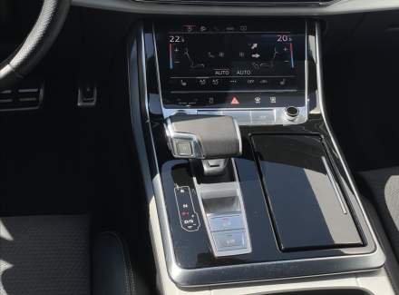 Audi - Q7