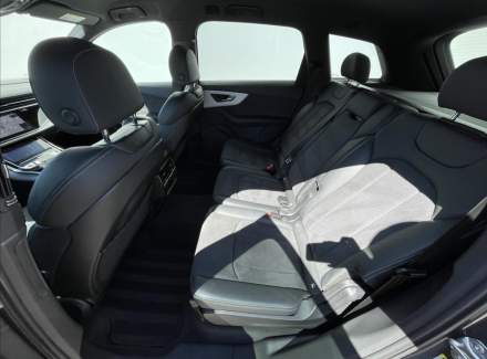 Audi - Q7