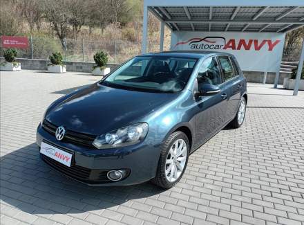 Volkswagen - Golf