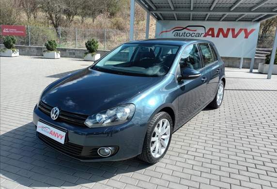 Volkswagen - Golf