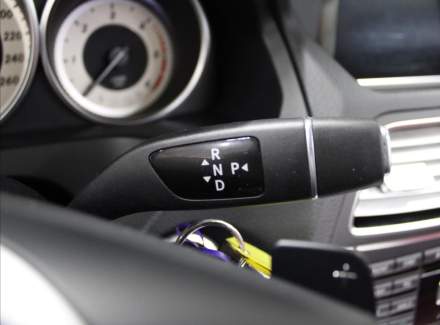Mercedes-Benz - E-class