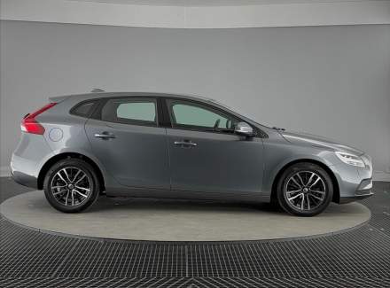 Volvo - V40