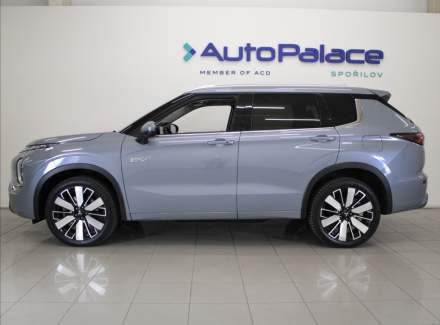 Mitsubishi - Outlander
